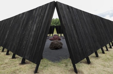 Inbetween Pavilion / Pontoatelier Inbetween Pavilion / Pontoatelier